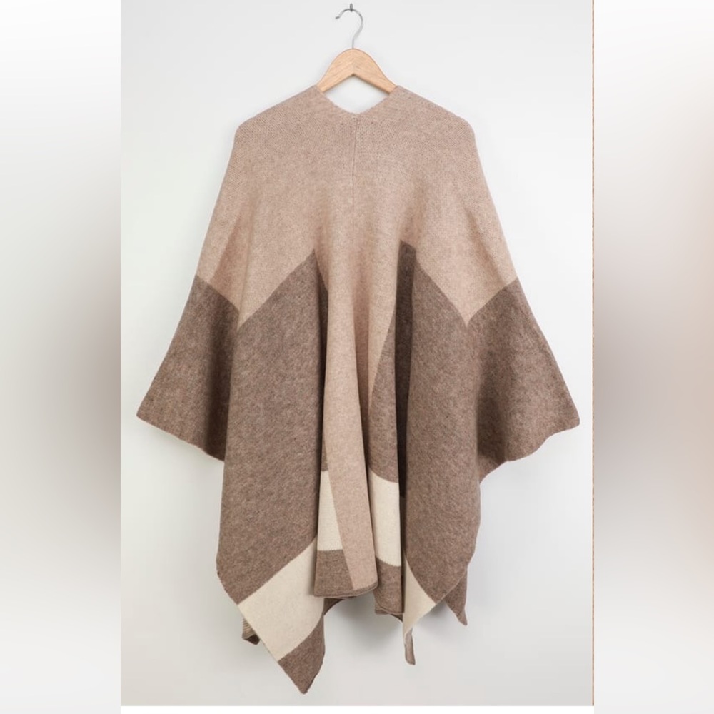 Colorblock Poncho - Picture 4 of 4